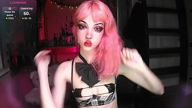 Ink  pleasure online show from October 25, 2:08 am