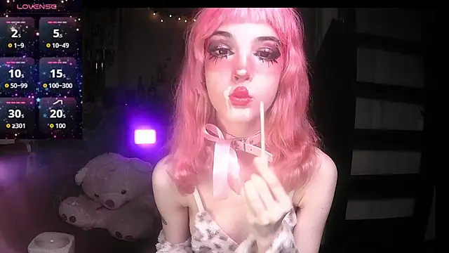 Ink  pleasure online show from November 22, 2:14 am