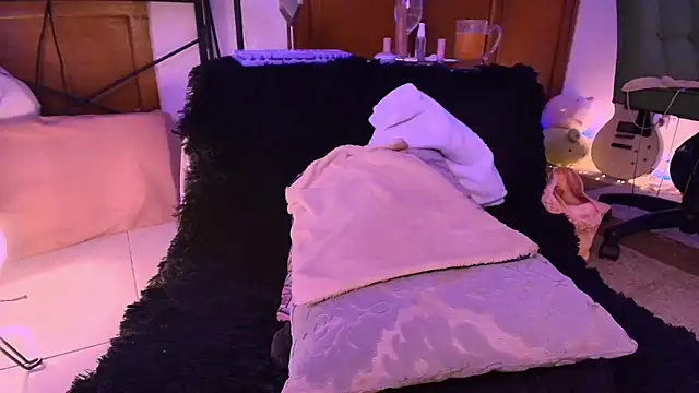 antonelawow online show from March 29, 11:04 pm