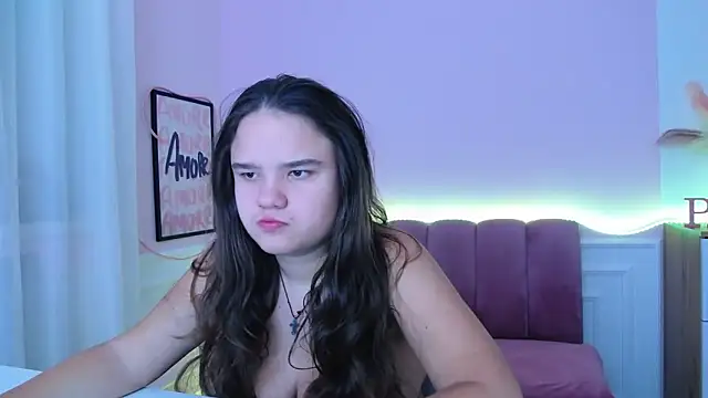 AdeleCruz online show from December 14, 1:06 pm