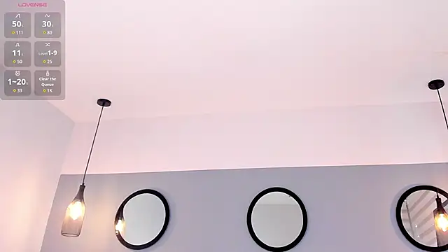 chelsea bolton  online show from April 3, 1:42 pm