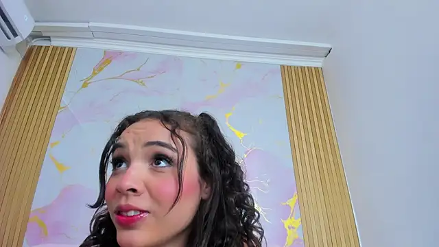 Kim Lennon online show from October 20, 9:18 pm