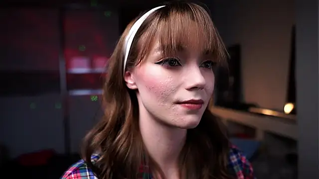 ileanacampbe online show from November 18, 5:52 am