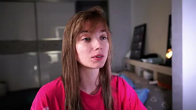 ileanacampbe online show from September 22, 4:33 am