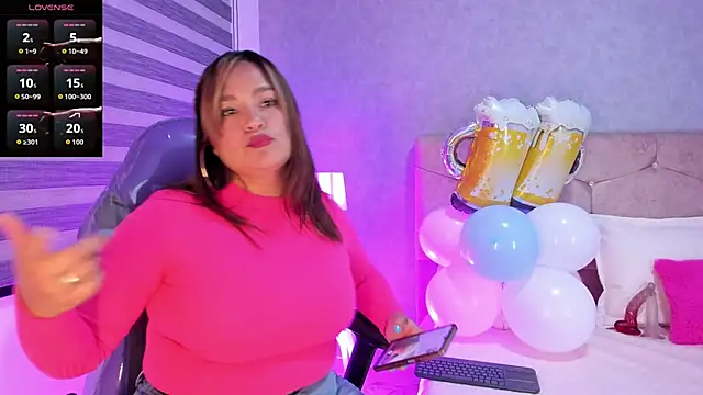 Elise-Leyton online show from October 3, 8:03 pm