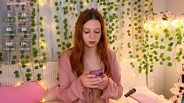 KiraBriis online show from November 26, 10:49 am