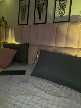 Sara  collins   online show from September 12, 12:34 pm