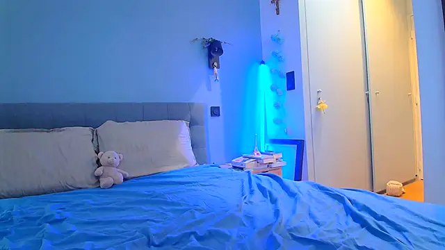 KattyFR online show from December 17, 9:24 am