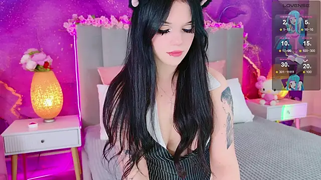 JessicaAddams online show from October 18, 4:10 pm