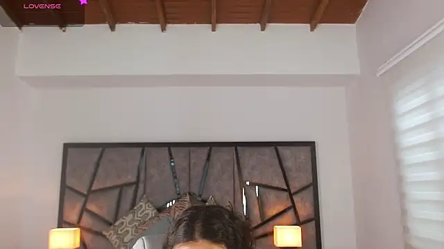 ilitzy cardona online show from September 24, 7:35 pm