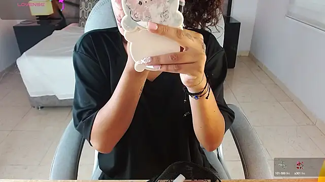 ilitzy cardona online show from September 29, 7:30 pm