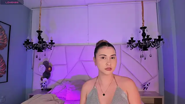 Aitana Hilton  online show from October 20, 11:46 am