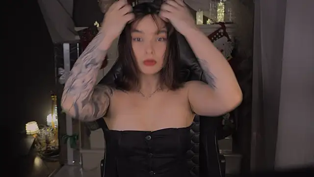 Bella Alita online show from December 16, 8:15 pm