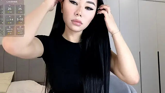 asianqueeny online show from March 8, 5:50 pm
