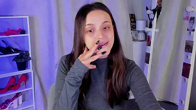 Sahara Shields online show from September 25, 10:58 am