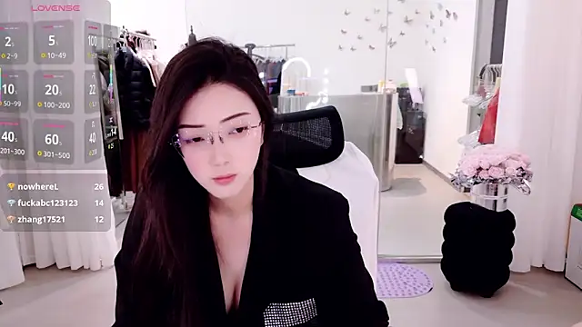 miaomiao-777 online show from May 15, 11:51 pm