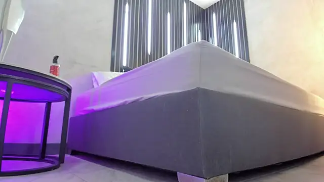 Stefanyduque1 online show from October 15, 3:14 pm