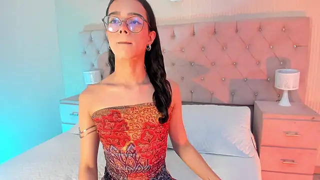 MattThompsonn online show from October 18, 10:22 pm