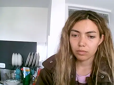 VittoriaTaylor online show from April 18, 6:32 pm