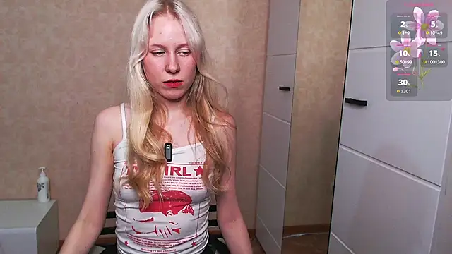 Mary Kitty88 online show from April 18, 3:36 pm