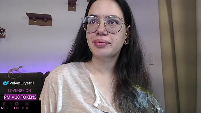 crystalll room online show from October 19, 6:48 am