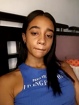 Zoe Sweett18 online show from April 9, 6:46 pm