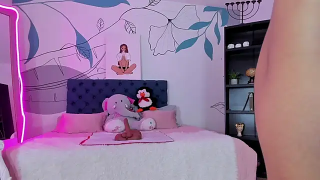 Dana Paula online show from February 13, 11:45 am