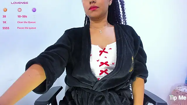 kataleya amaya online show from October 21, 8:40 am