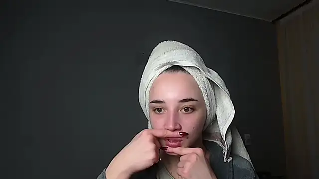 Eva Gloryy online show from February 17, 8:41 pm