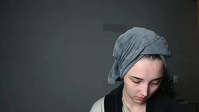 Eva Gloryy online show from January 14, 4:01 pm