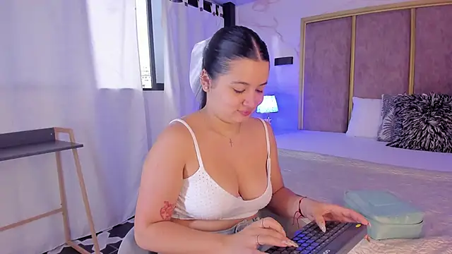 ValeriaOrtega online show from October 14, 11:24 am