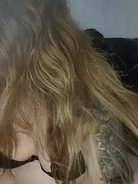 TattedMamaXOXO online show from October 7, 3:49 pm