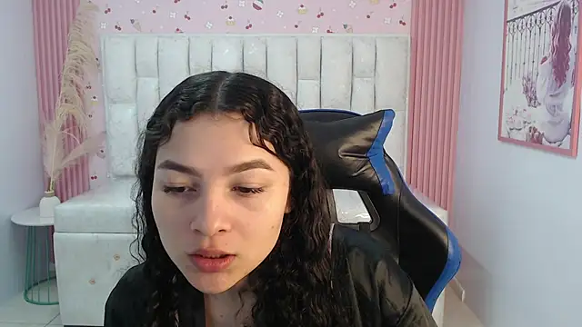 shalon diaz s online show from October 8, 1:26 pm