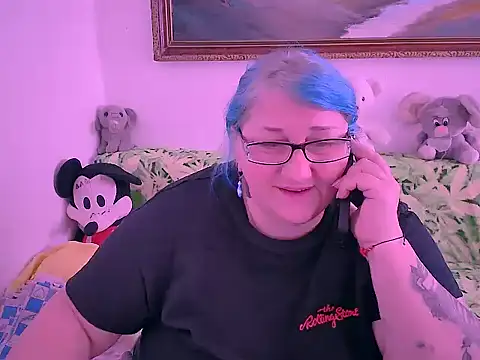 mayamayx online show from October 29, 9:02 am