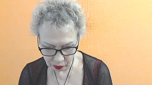 NessyJenixs online show from November 29, 7:56 am