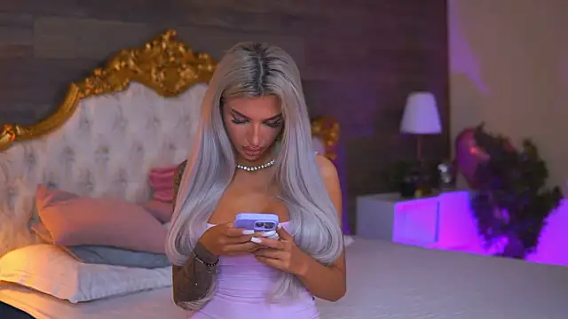 Juicy Jessye online show from June 2, 7:48 pm