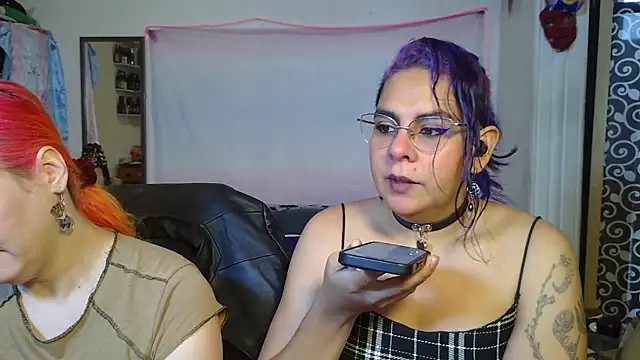 Evelan420 online show from December 18, 6:23 pm