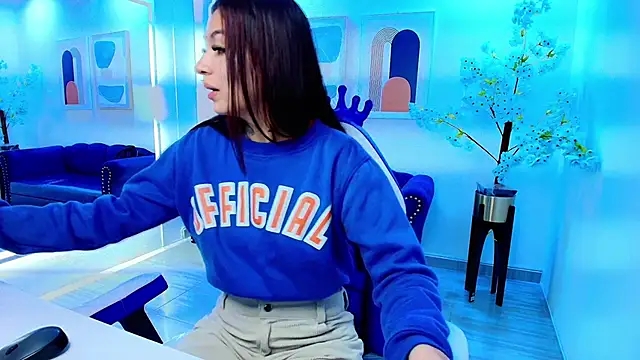 Charlotte ethan online show from September 13, 4:09 am