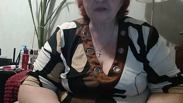 DeniseeRosea online show from March 25, 6:00 pm