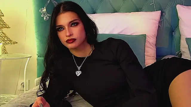 BeverlyMost online show from December 21, 7:45 am