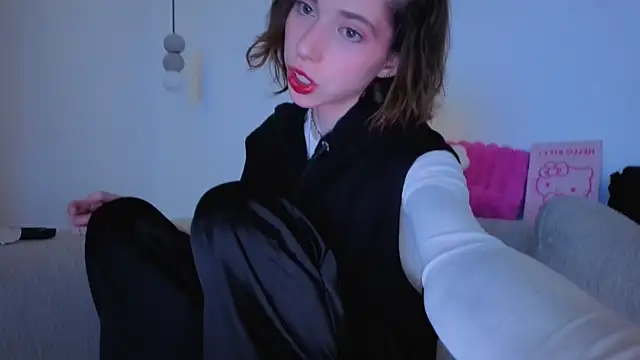 HappyVivy online show from April 9, 11:43 pm