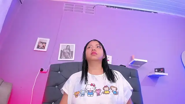 celesstte 00 online show from February 3, 1:05 pm