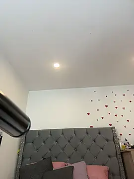 KarlaWild online show from April 16, 9:03 pm