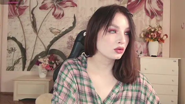 BritneyBarker online show from November 21, 1:07 am