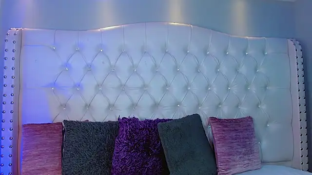 CamiiGarcia online show from September 13, 7:11 pm