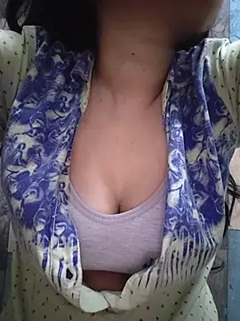 cute IndianBabe online show from July 10, 1:28 am