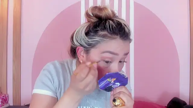 Lannajansen online show from March 17, 1:59 pm