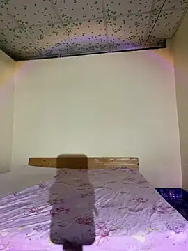 White Lu online show from April 2, 2:09 am