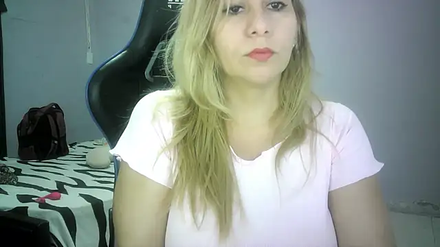 mariana0x online show from October 29, 12:09 pm