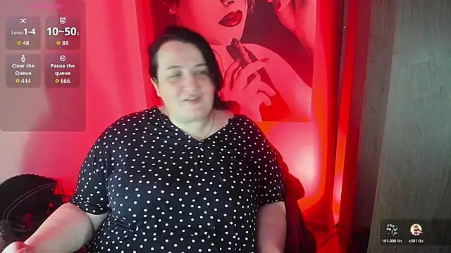 QueenOfHaze online show from April 17, 7:43 am